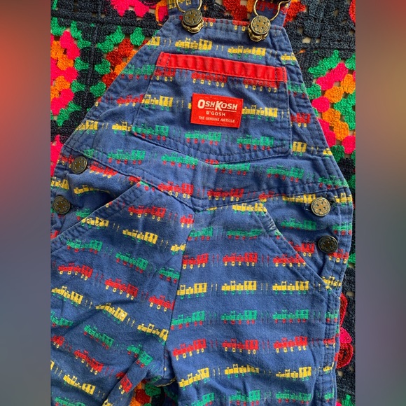 Vintage Oshkosh B’gosh Train Printed Overalls - Picture 2 of 5